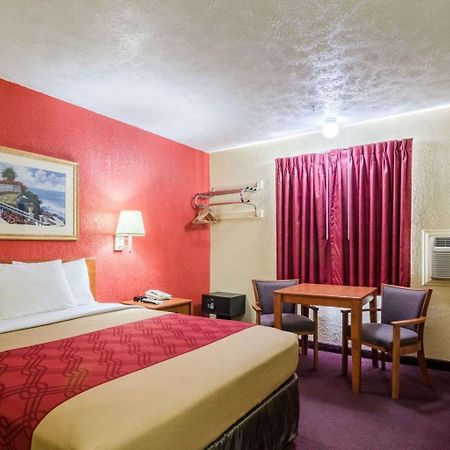Econo Lodge Ottawa 외부 사진