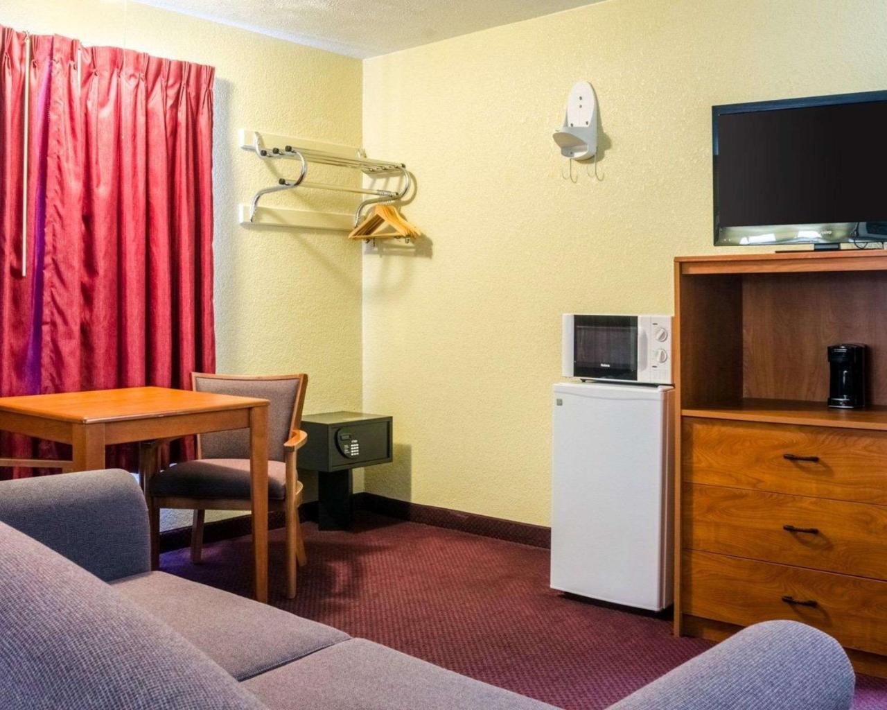 Econo Lodge Ottawa 외부 사진