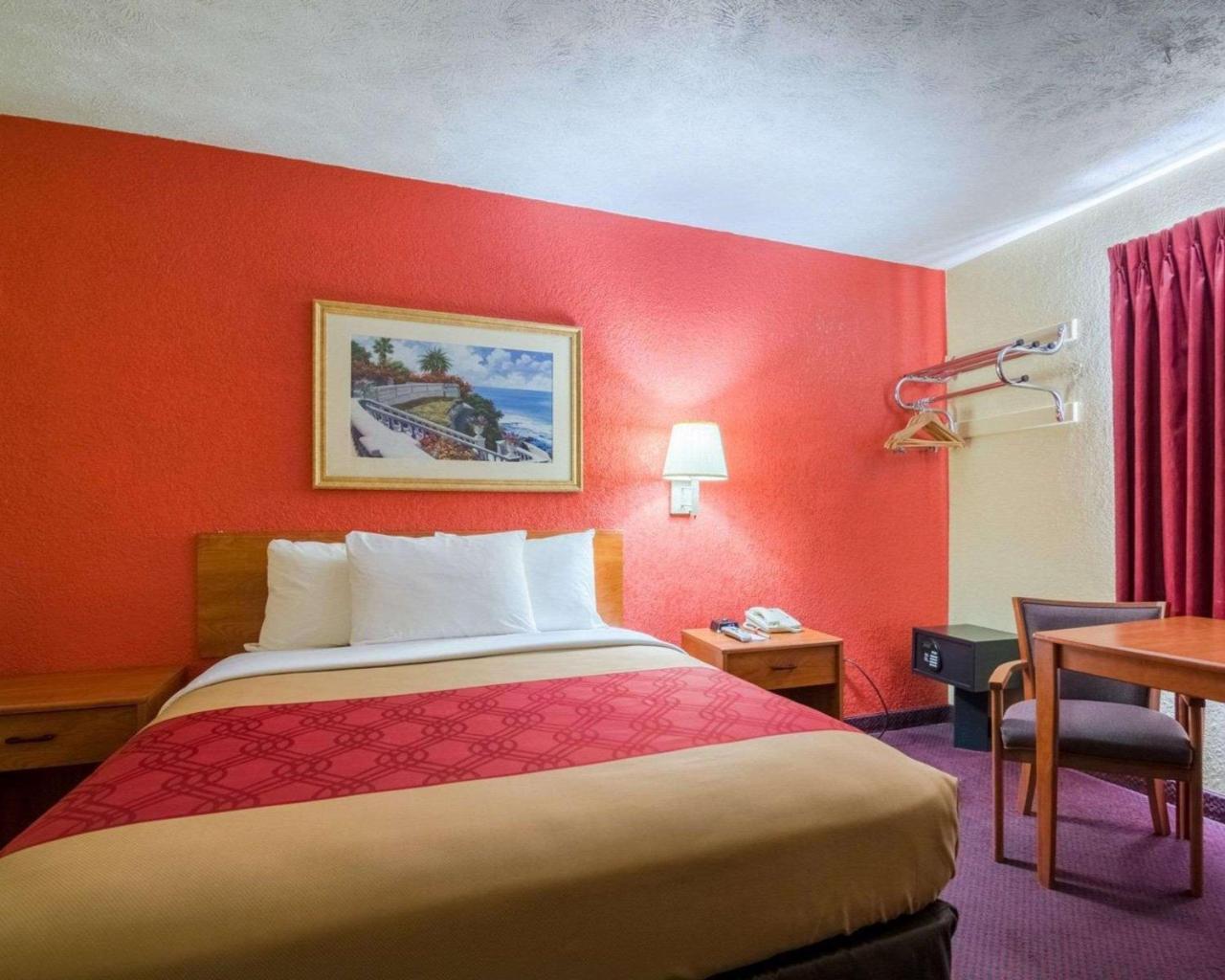 Econo Lodge Ottawa 외부 사진