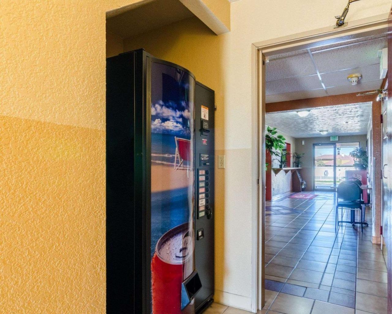 Econo Lodge Ottawa 외부 사진