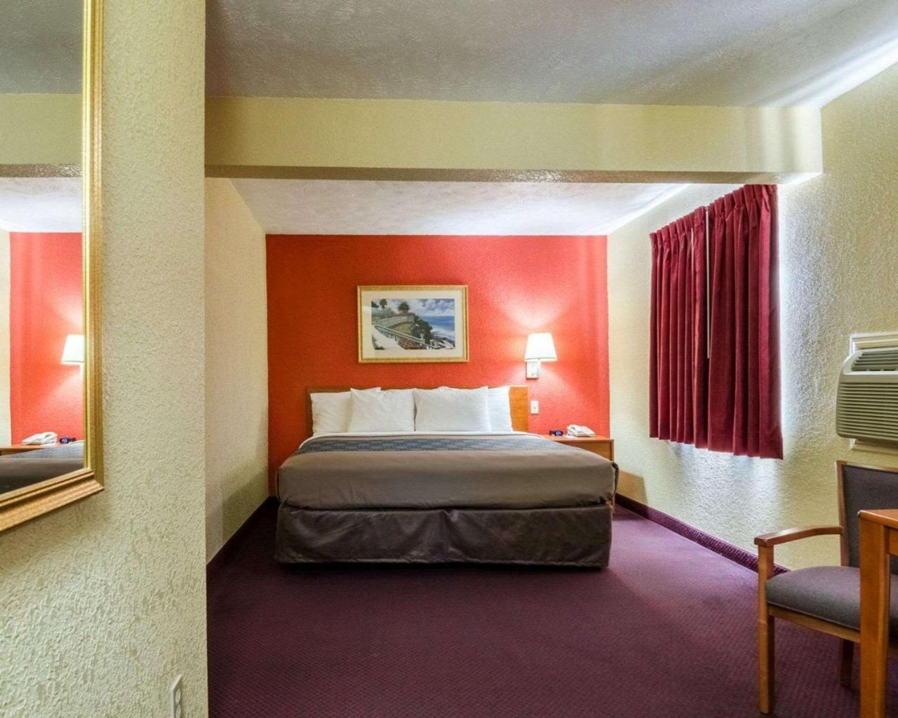 Econo Lodge Ottawa 외부 사진